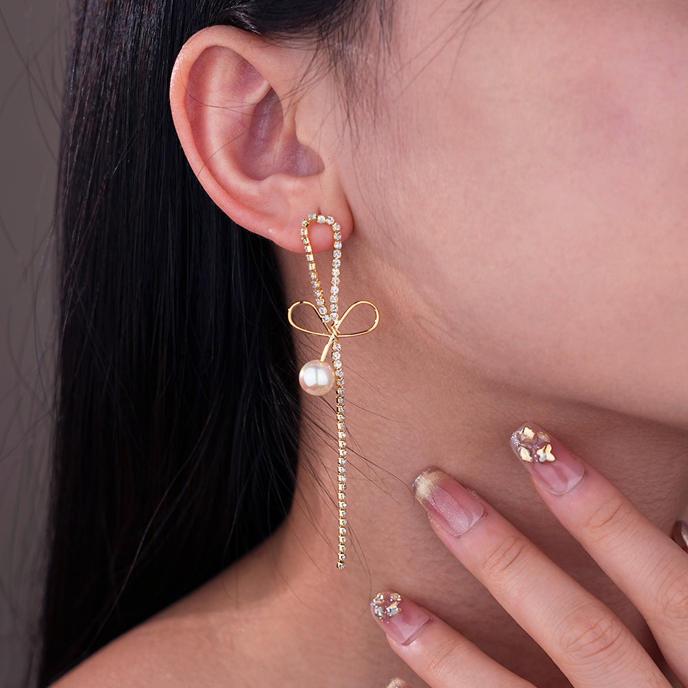 Pearl Earrings with Bowknot Design