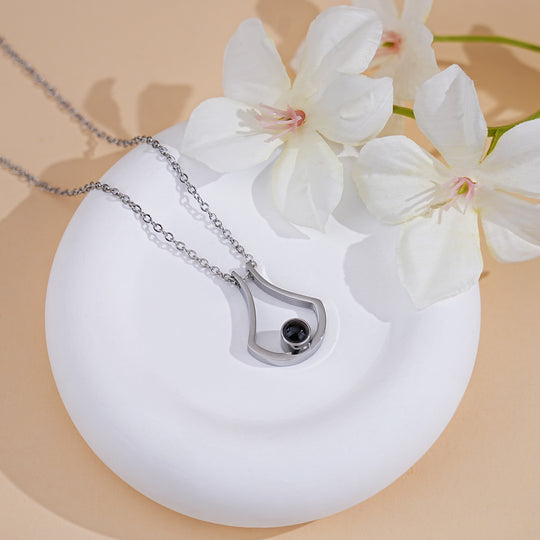 Fan-Shaped Style Projection Necklace