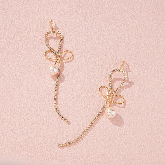 Pearl Earrings with Bowknot Design