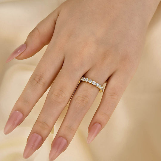 Eternity Round Cut Simulated Diamond Women's Wedding Band In Sterling Silver