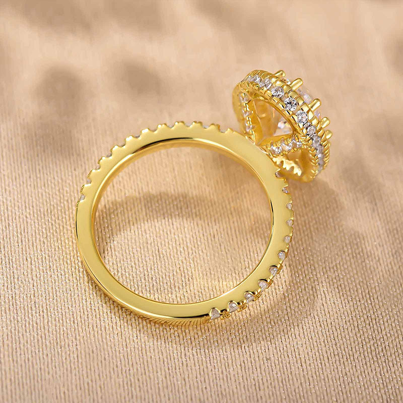 Maxine Excellent Halo Oval Cut Engagement Ring