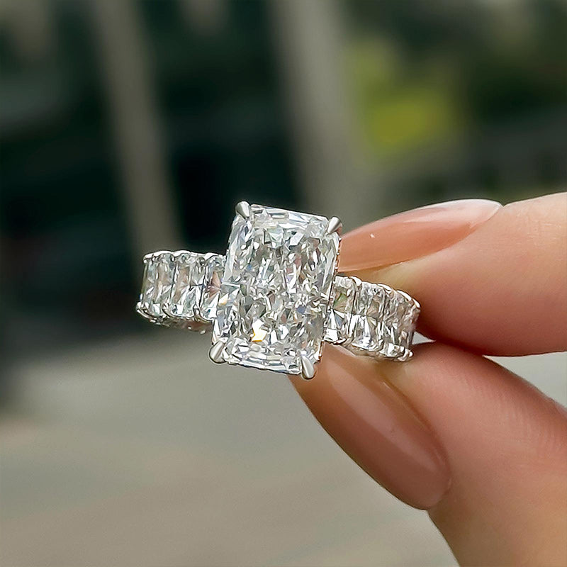 Gorgeous Radiant Cut Engagement Ring For Women In Sterling Silver