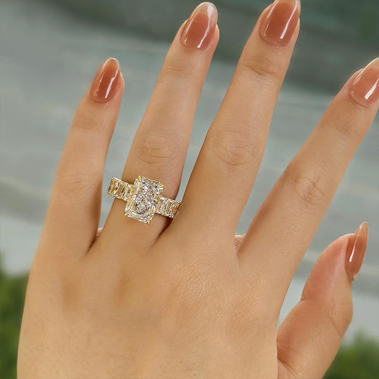 Gorgeous Radiant Cut Engagement Ring For Women In Sterling Silver
