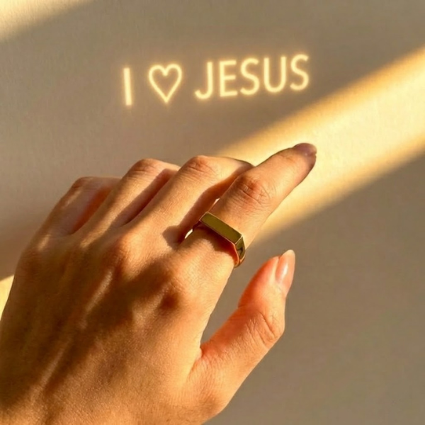 I Love Jesus Light Sculpted Ring - A Beautiful Reminder of Faith & Love