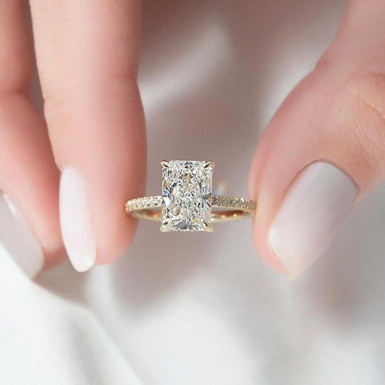 Elegant Radiant Cut Engagement Ring For Women In Sterling Silver