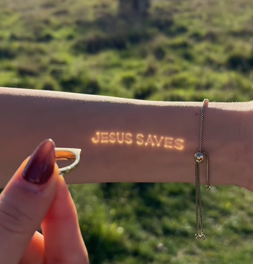 I Love Jesus Light Sculpted Ring - A Beautiful Reminder of Faith & Love