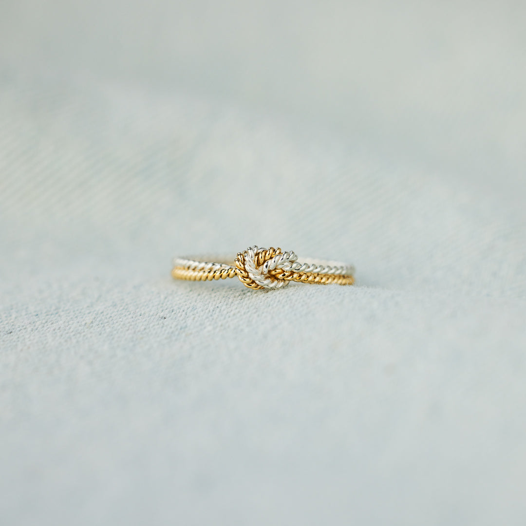 Two Strand Knot Ring