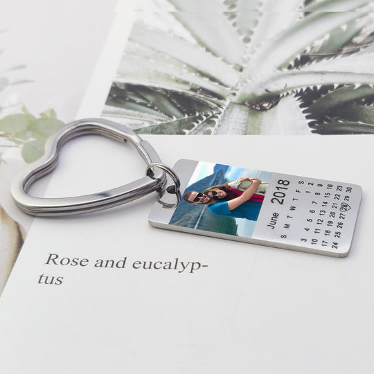 Christmas Gift personalized colour photo calendar keychain love date gift Keychain MelodyNecklace