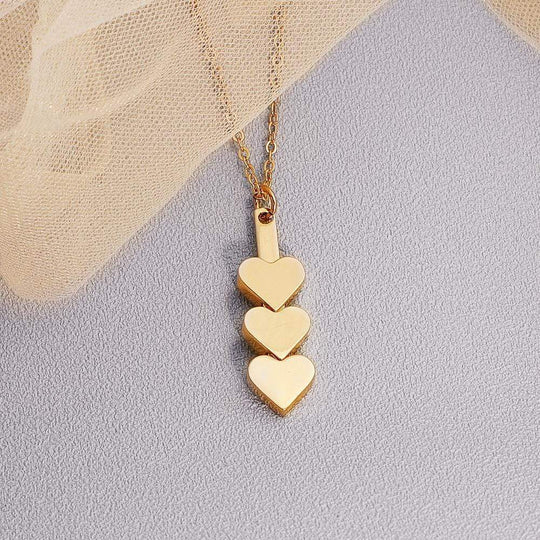 Christmas Gift Personalized Family Names With Three Hearts Pendant Necklace-Free engraving Gold Mom Necklace MelodyNecklace