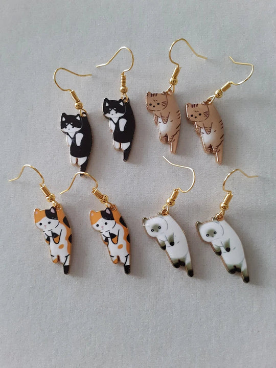 Dangling Cats Earring