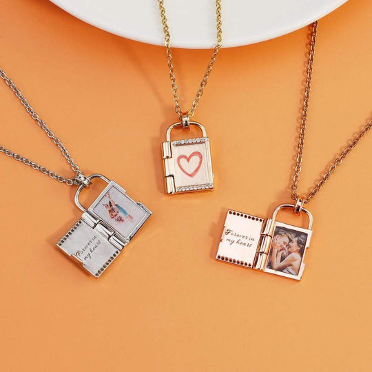 Lock Frame Necklace With personalized Photo and Engraving Myron Necklace MelodyNecklace