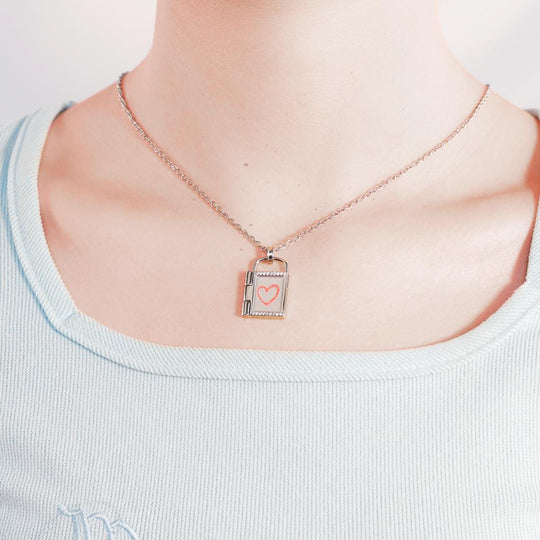 Lock Frame Necklace With personalized Photo and Engraving Myron Necklace MelodyNecklace