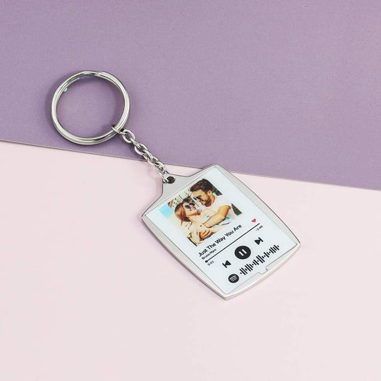 Scannable Spotify Keychain Personalized Photo and Engraving Keychain MelodyNecklace