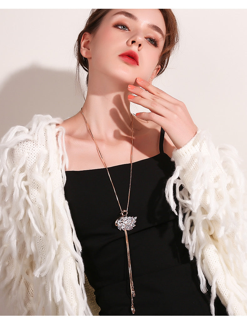 Vivacious Swan Necklace - Prime Adore